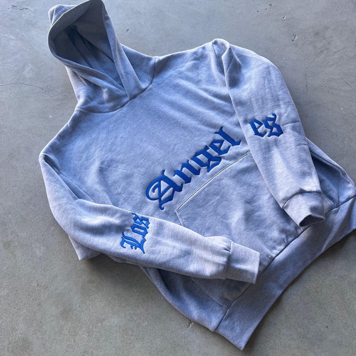 Los angeles Hoodie - Gray ( Royal embroidery thread )